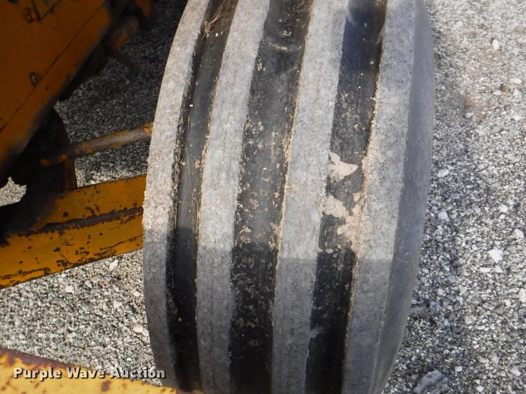 image for item DD0877 John Deere 760A elevating scraper