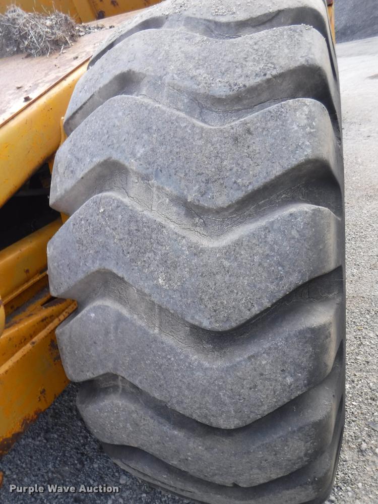 image for item DD0877 John Deere 760A elevating scraper