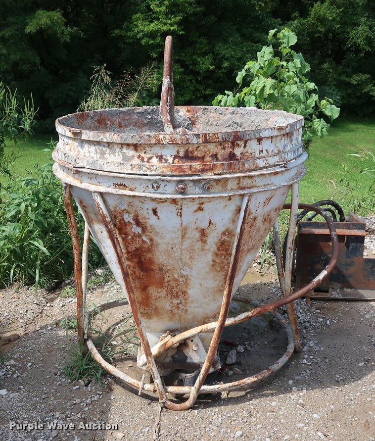 image for item DD1652 Concrete dispenser