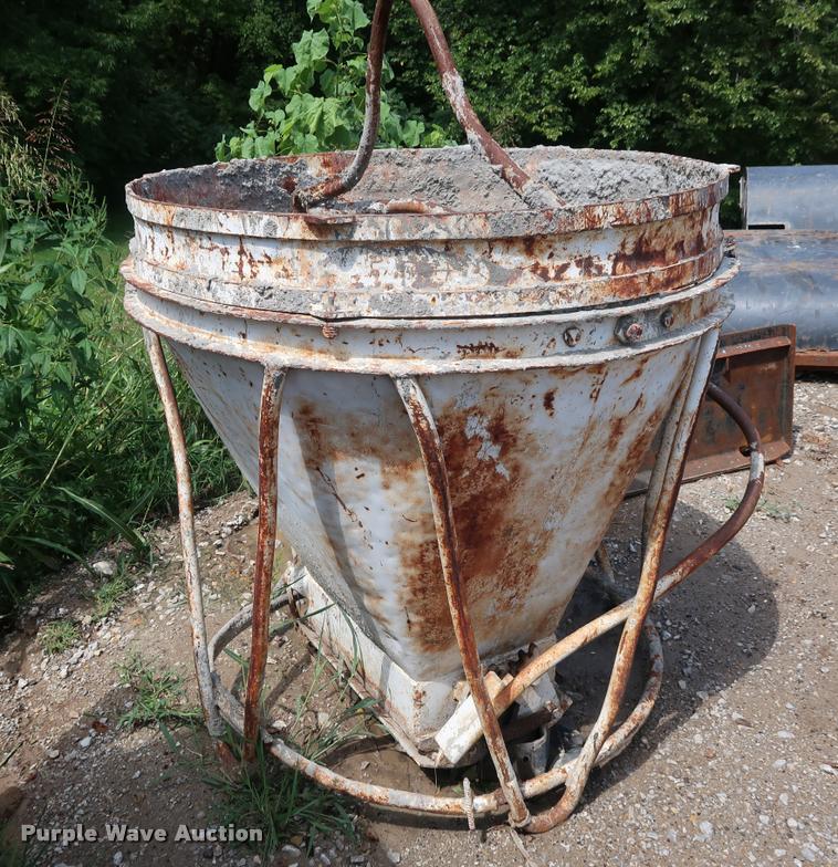 image for item DD1652 Concrete dispenser