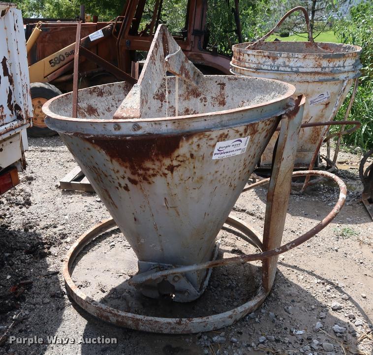 image for item DD1654 Concrete dispenser