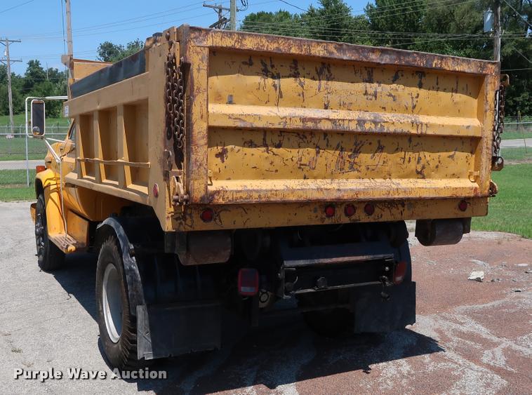 image for item DD1688 1988 GMC TopKick 7000 dump truck