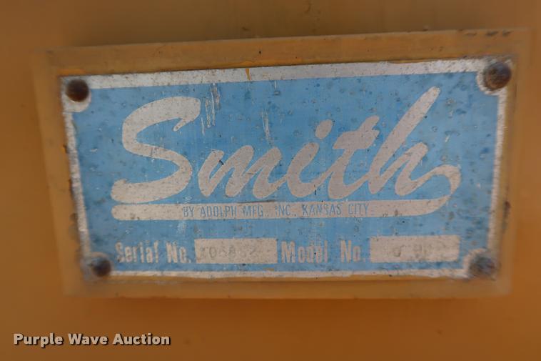 image for item DD1688 1988 GMC TopKick 7000 dump truck