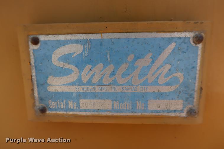 image for item DD1688 1988 GMC TopKick 7000 dump truck