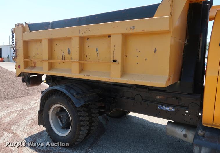 image for item DD1688 1988 GMC TopKick 7000 dump truck