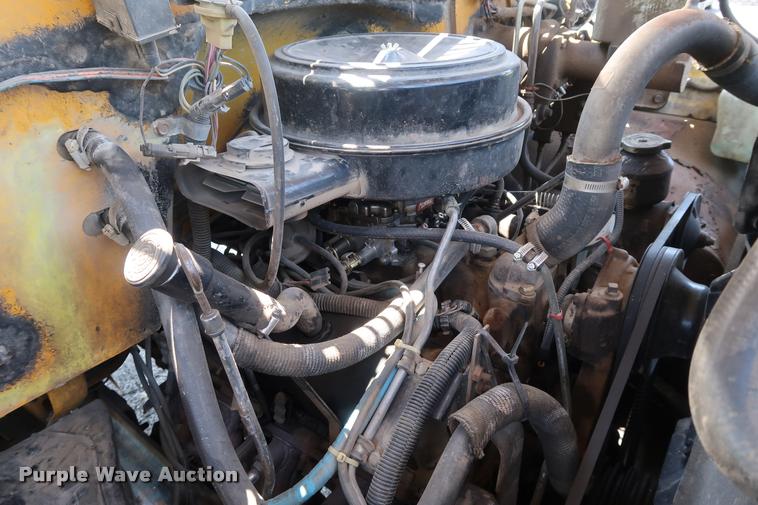 image for item DD1688 1988 GMC TopKick 7000 dump truck