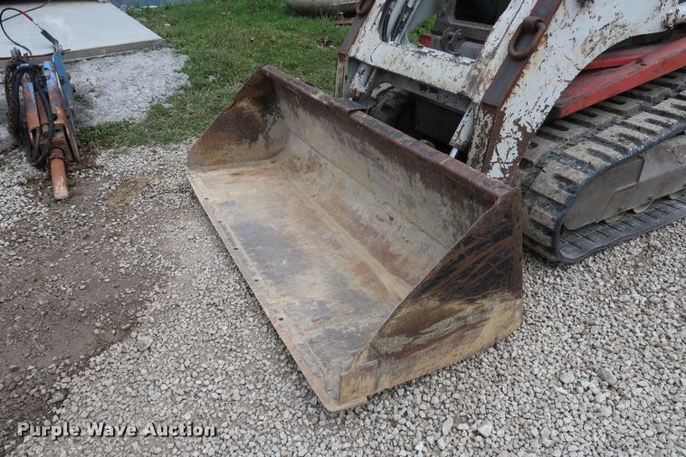 image for item DD2245 2005 Takeuchi TL140 skid steer