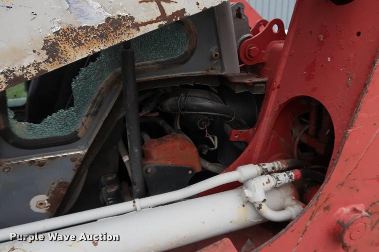 image for item DD2245 2005 Takeuchi TL140 skid steer