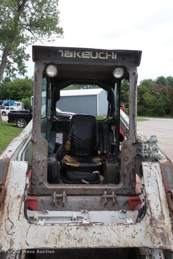 image for item DD2245 2005 Takeuchi TL140 skid steer