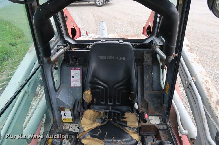 image for item DD2245 2005 Takeuchi TL140 skid steer
