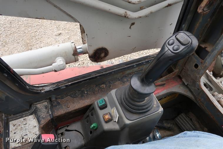image for item DD2245 2005 Takeuchi TL140 skid steer