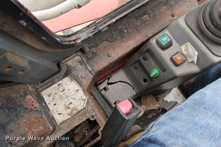 image for item DD2245 2005 Takeuchi TL140 skid steer