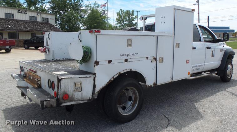 image for item DF9372 2008 Dodge Ram 5500 Quad Cab service truck