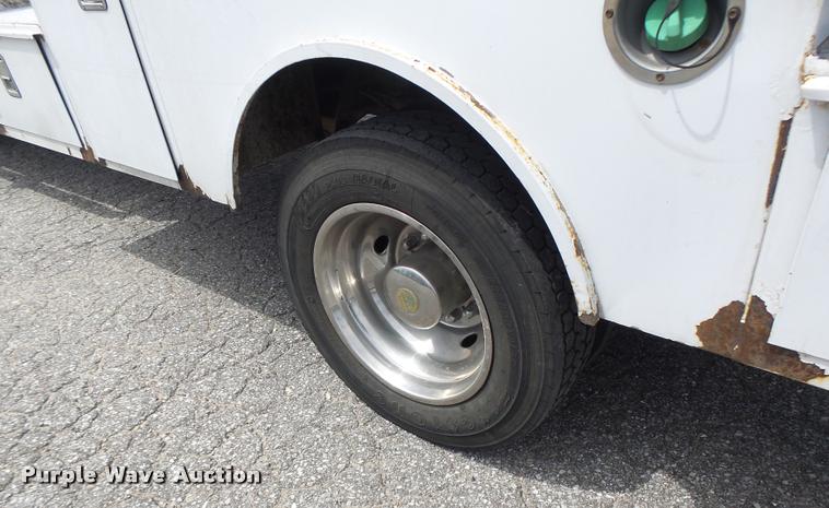 image for item DF9372 2008 Dodge Ram 5500 Quad Cab service truck