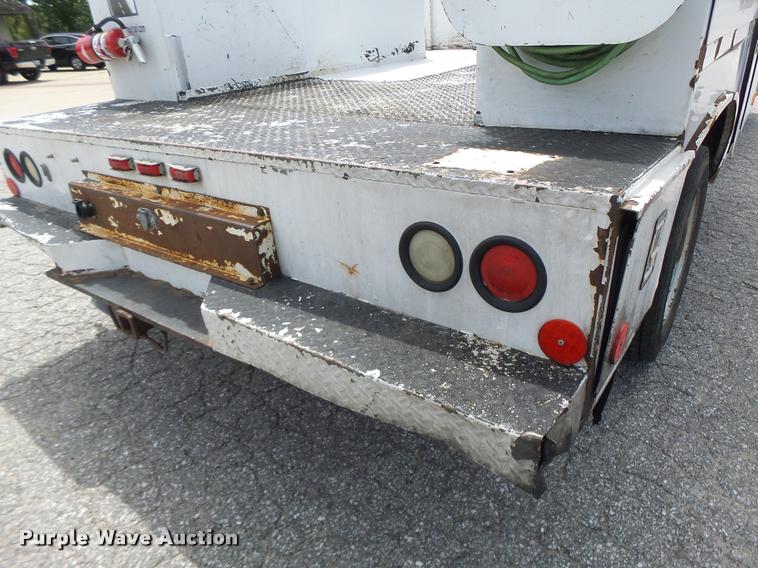 image for item DF9372 2008 Dodge Ram 5500 Quad Cab service truck