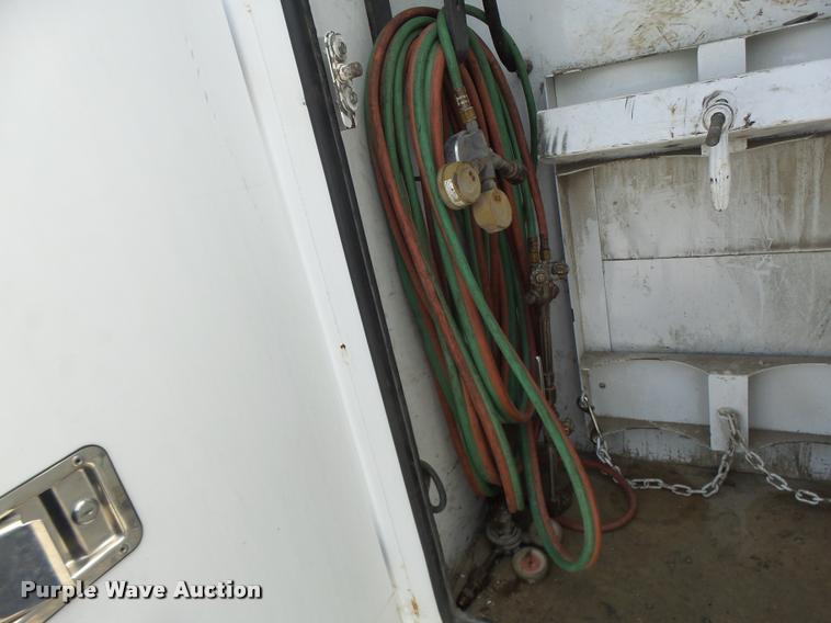 image for item DF9372 2008 Dodge Ram 5500 Quad Cab service truck