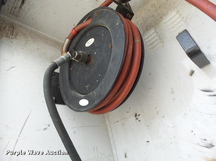 image for item DF9372 2008 Dodge Ram 5500 Quad Cab service truck