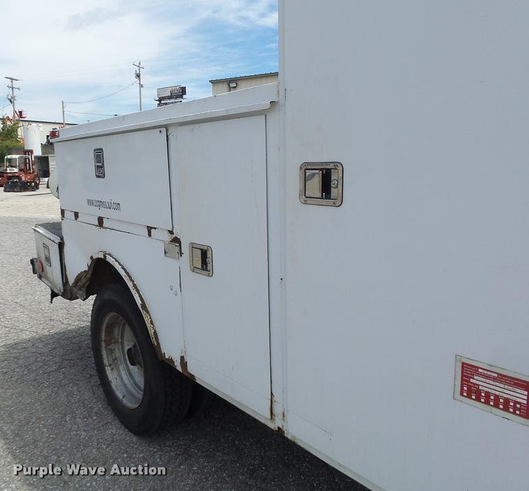 image for item DF9372 2008 Dodge Ram 5500 Quad Cab service truck