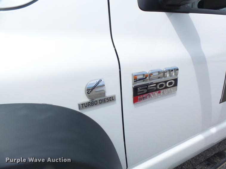 image for item DF9372 2008 Dodge Ram 5500 Quad Cab service truck