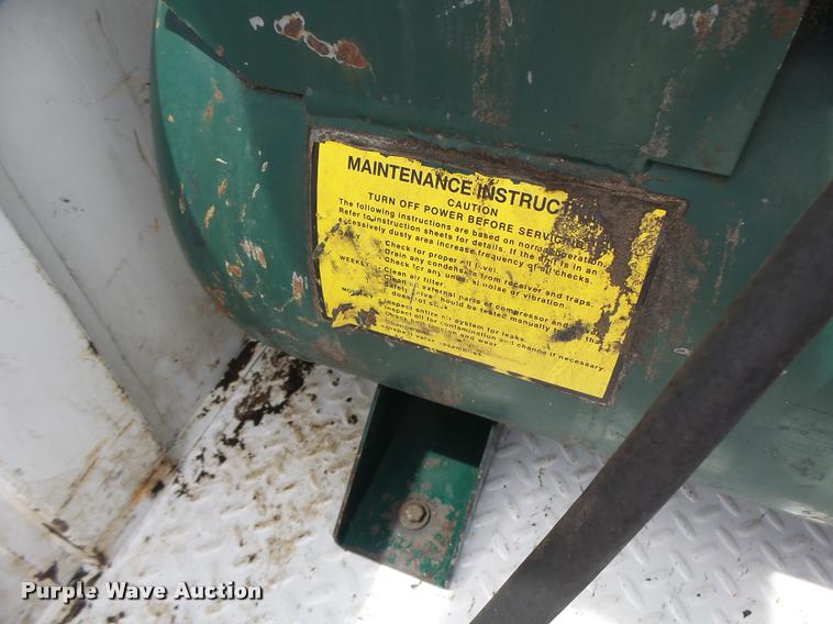 image for item DF9372 2008 Dodge Ram 5500 Quad Cab service truck