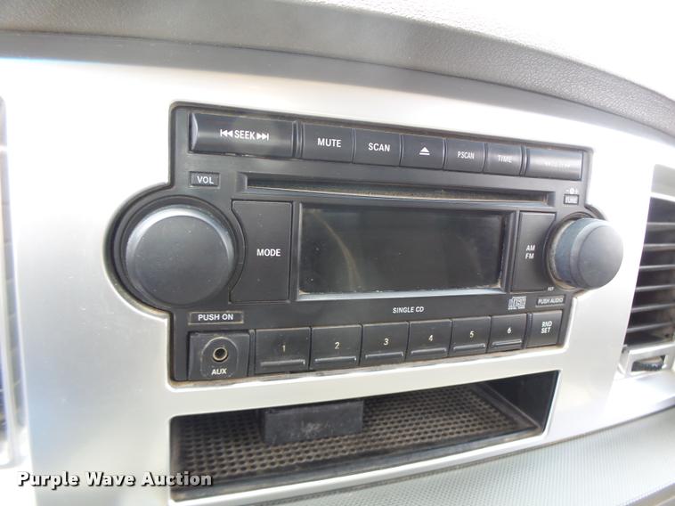 image for item DF9372 2008 Dodge Ram 5500 Quad Cab service truck