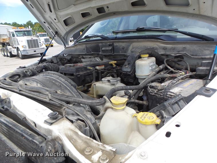 image for item DF9372 2008 Dodge Ram 5500 Quad Cab service truck