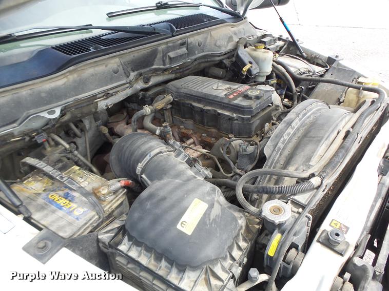 image for item DF9372 2008 Dodge Ram 5500 Quad Cab service truck