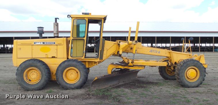 image for item DH9700 John Deere 772A motor grader