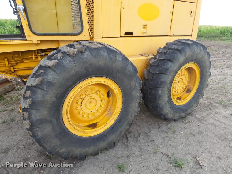 image for item DH9700 John Deere 772A motor grader