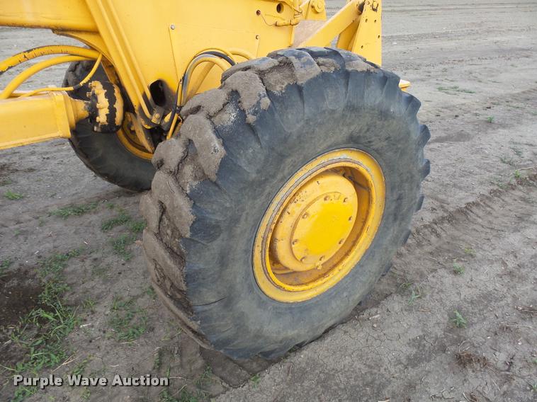 image for item DH9700 John Deere 772A motor grader