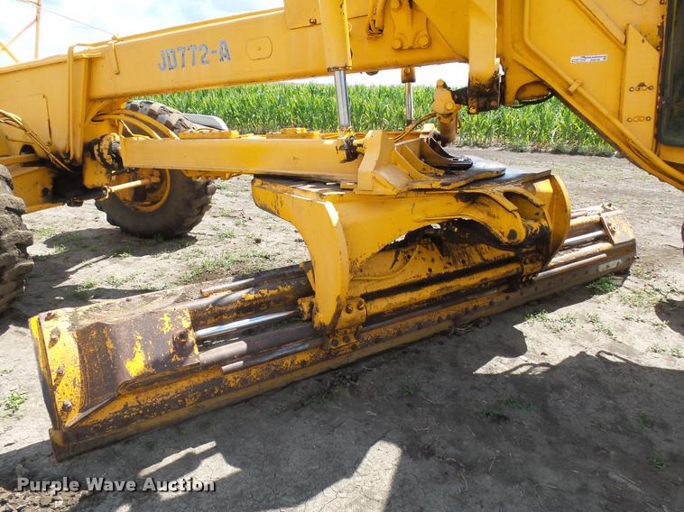 image for item DH9700 John Deere 772A motor grader