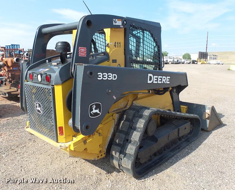 image for item DH9703 2011 John Deere 333D skid steer