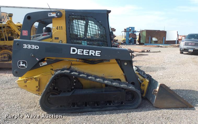 image for item DH9703 2011 John Deere 333D skid steer