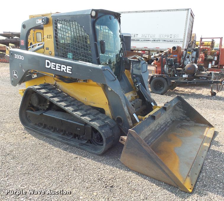 image for item DH9703 2011 John Deere 333D skid steer
