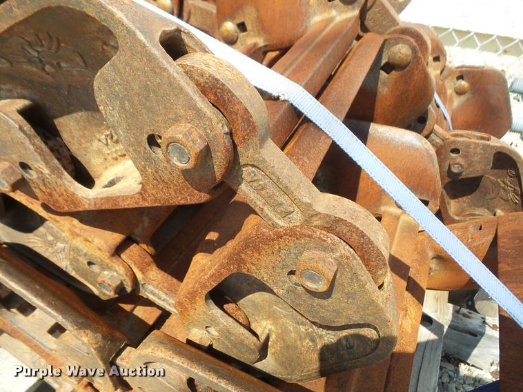 image for item DK9337 Bobcat over tire skid steer tracks