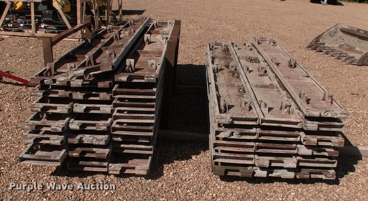 image for item DK9678 Approximately 35 concrete forms