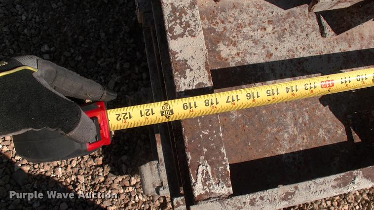 image for item DK9678 Approximately 35 concrete forms