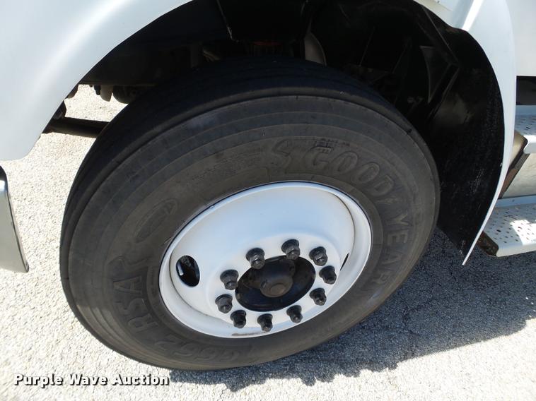 image for item DL9038 2004 Sterling Acterra service truck