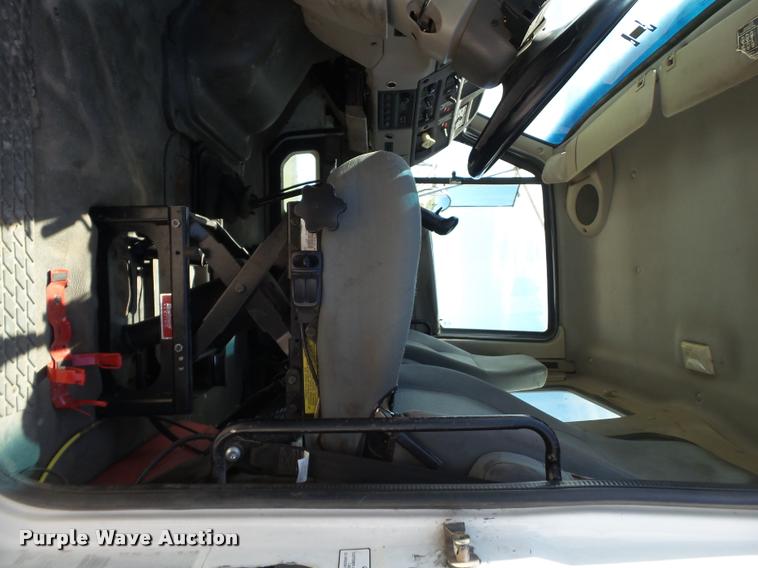 image for item DL9038 2004 Sterling Acterra service truck