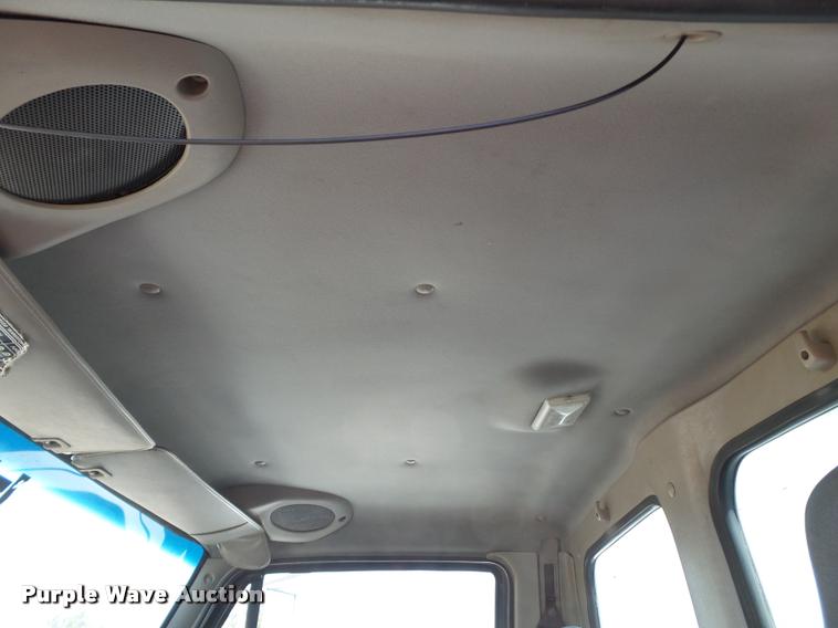 image for item DL9038 2004 Sterling Acterra service truck