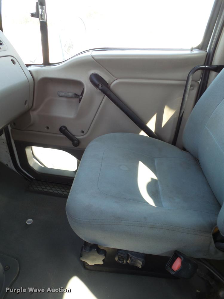 image for item DL9038 2004 Sterling Acterra service truck