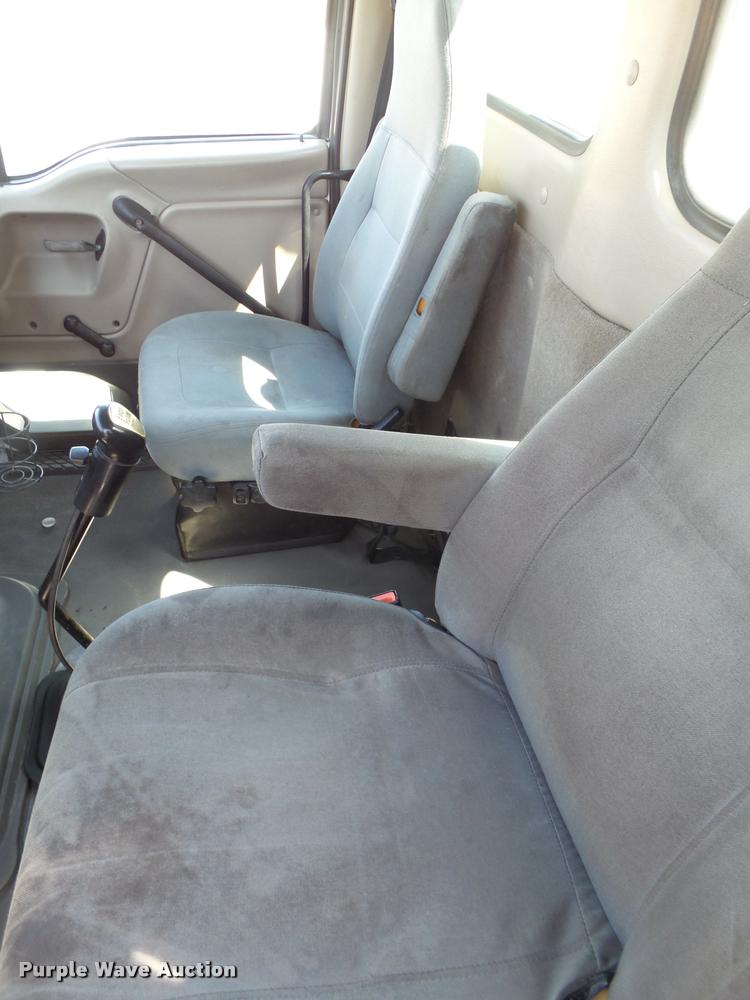 image for item DL9038 2004 Sterling Acterra service truck