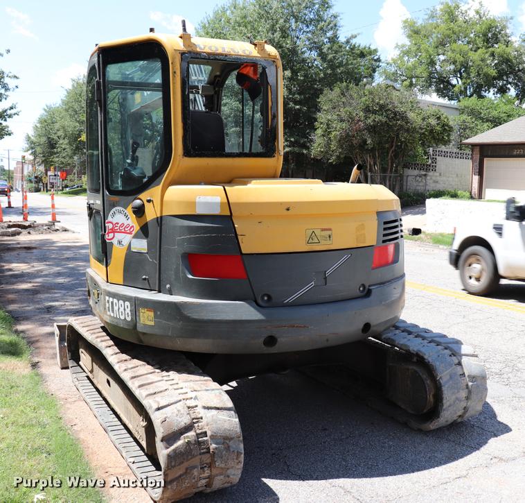 image for item DQ9437 2006 Volvo ECR88 compact excavator