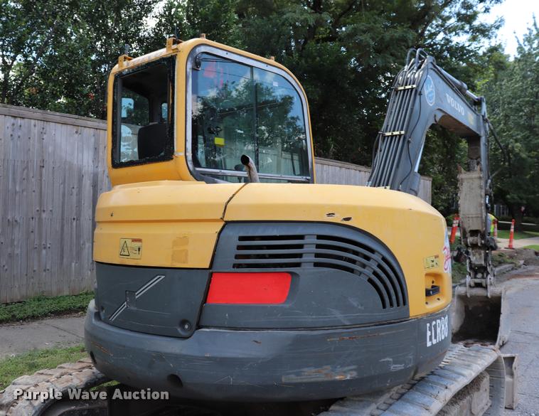 image for item DQ9437 2006 Volvo ECR88 compact excavator