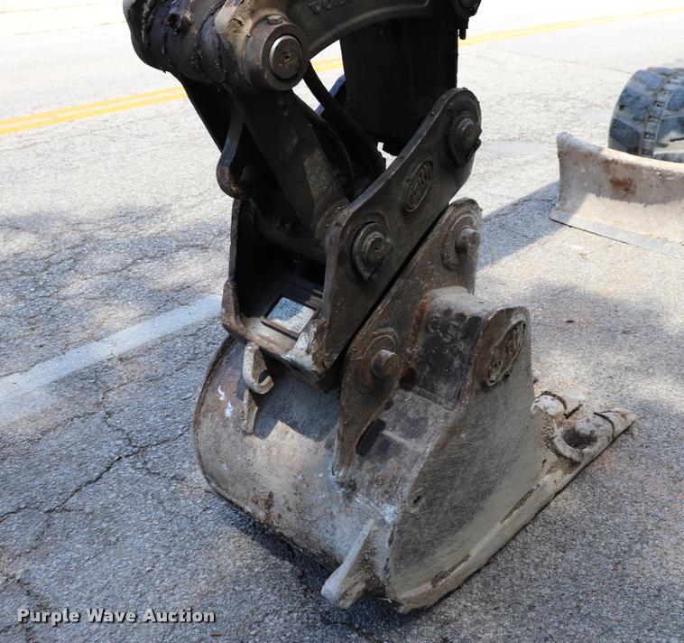 image for item DQ9437 2006 Volvo ECR88 compact excavator