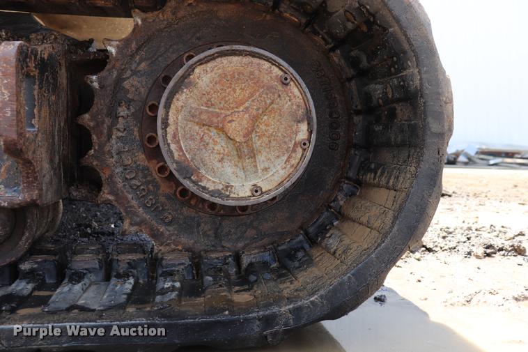 image for item DQ9438 2007 Bobcat 442C compact excavator