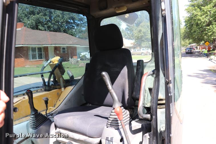 image for item DQ9439 2004 Komatsu PC78MR-6 mini excavator