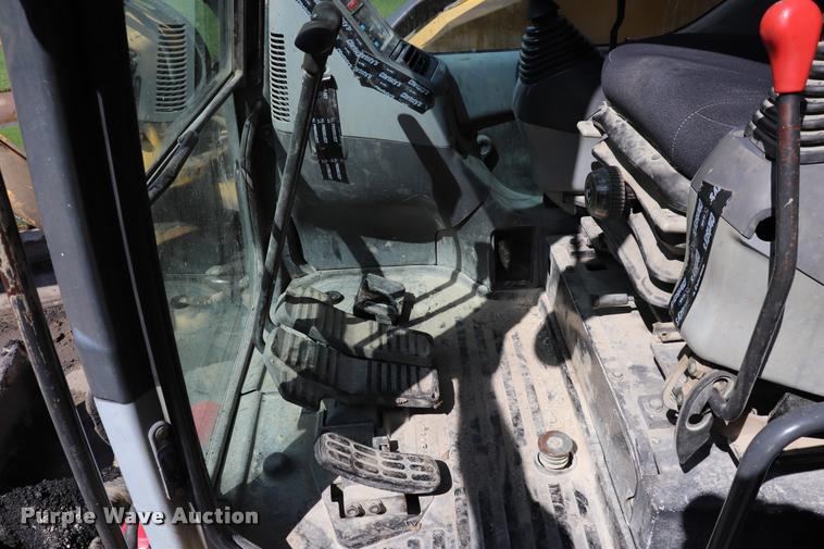 image for item DQ9439 2004 Komatsu PC78MR-6 mini excavator