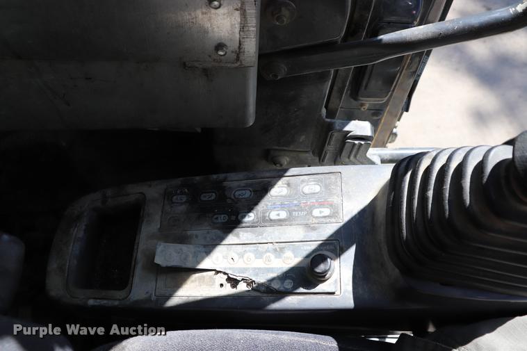 image for item DQ9439 2004 Komatsu PC78MR-6 mini excavator