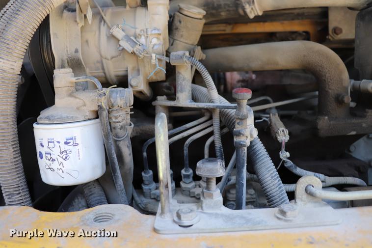 image for item DQ9439 2004 Komatsu PC78MR-6 mini excavator